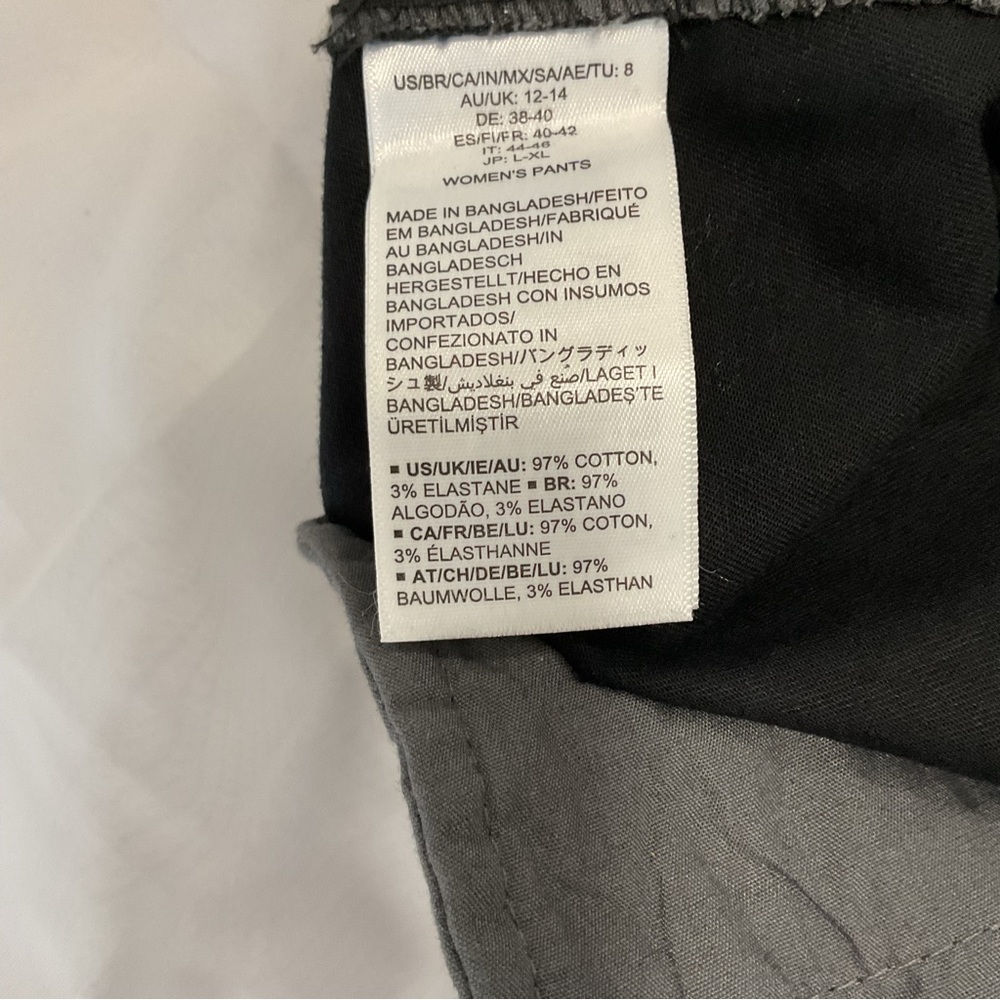 NWT Amazon Essentials Women’s Straight-Fit Stretch Chino Black Pants Size 8 - Picture 7 of 10